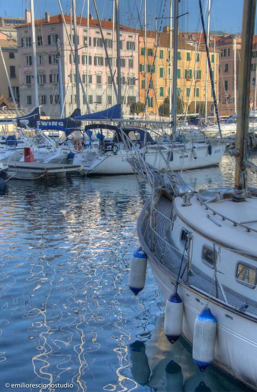 Club Nautico Savona Hotel Exterior photo