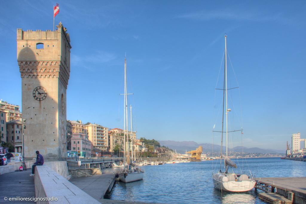 Club Nautico Savona Hotel Exterior photo